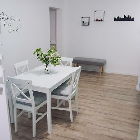 Ferienwohnung The Pearl Of The Citadel Alba Iulia Exterior foto